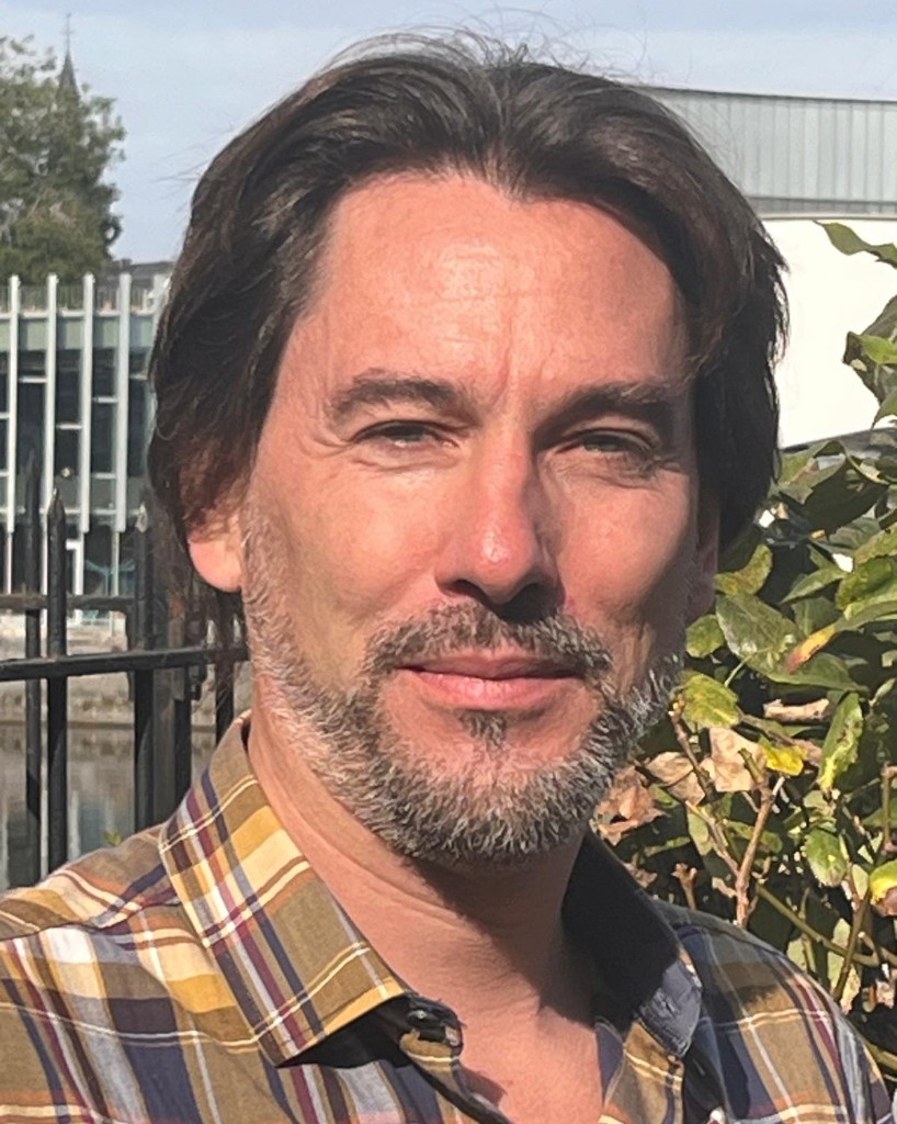 Prof. Loïc Salles